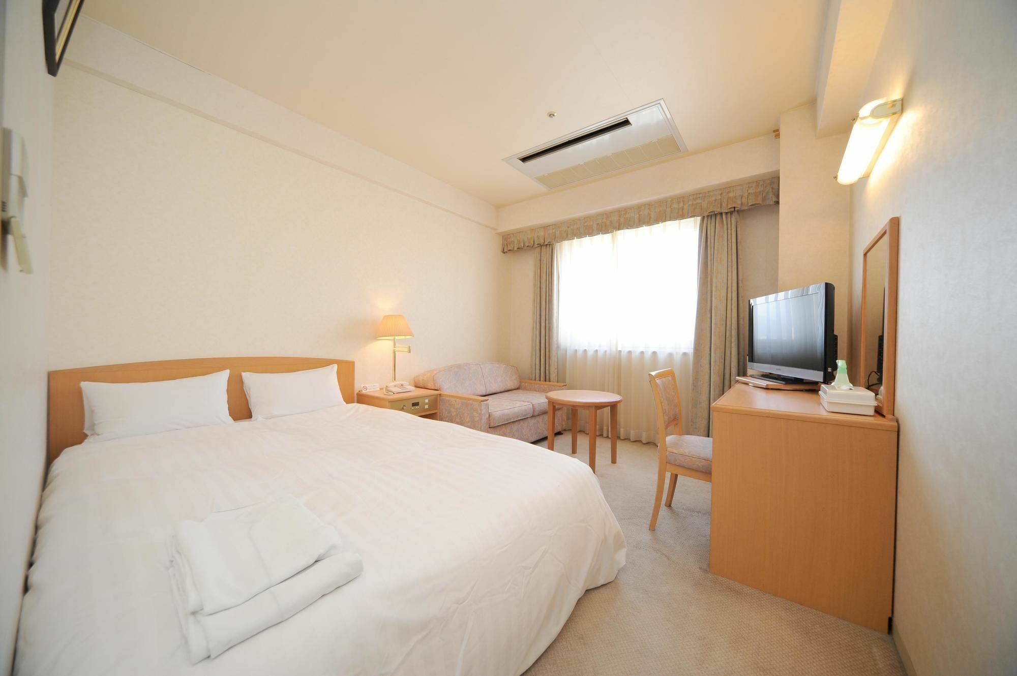 Bright Park Hotel Kōchi Zewnętrze zdjęcie